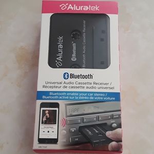 Universal Audio Cassette Receiver Bluetooth NIB